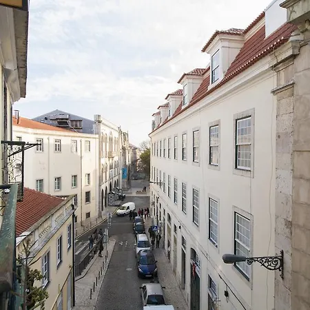 Altido Cosy In Chiado Appartamento
